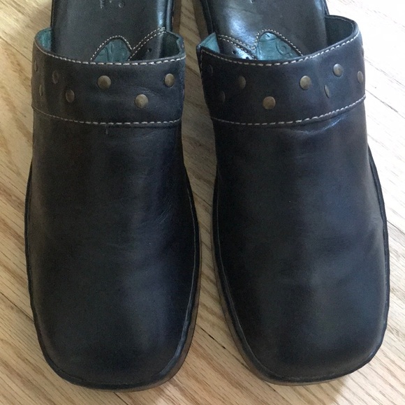 Born Black Leather Clogs Size 8 - Picture 3 of 11